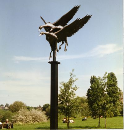 3 Riverside sculptur